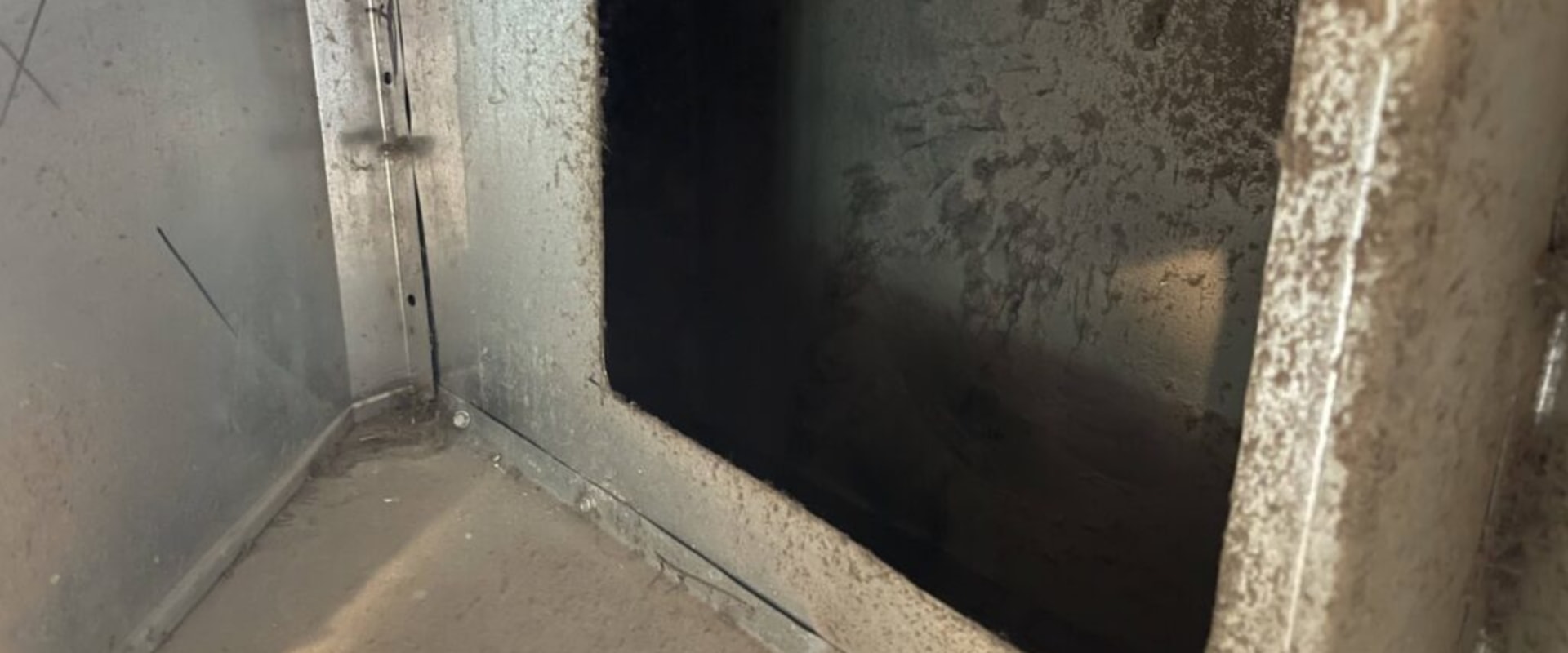 Does opening windows help with construction dust?